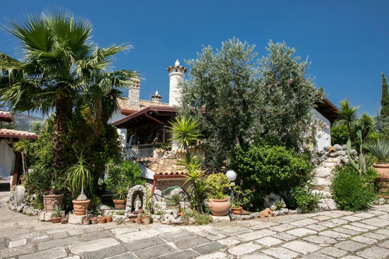 Il Casale Delle Principesse Villa Mattinata Exterior foto